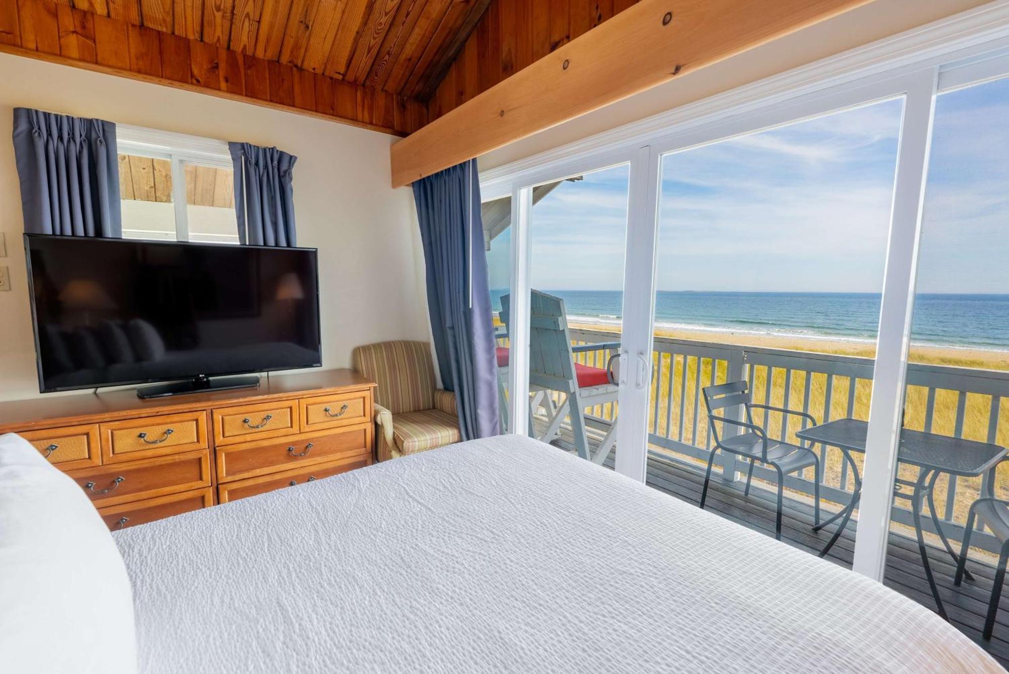 אולד אורצ'רד ביץ' Waves Oceanfront Resort מראה חיצוני תמונה